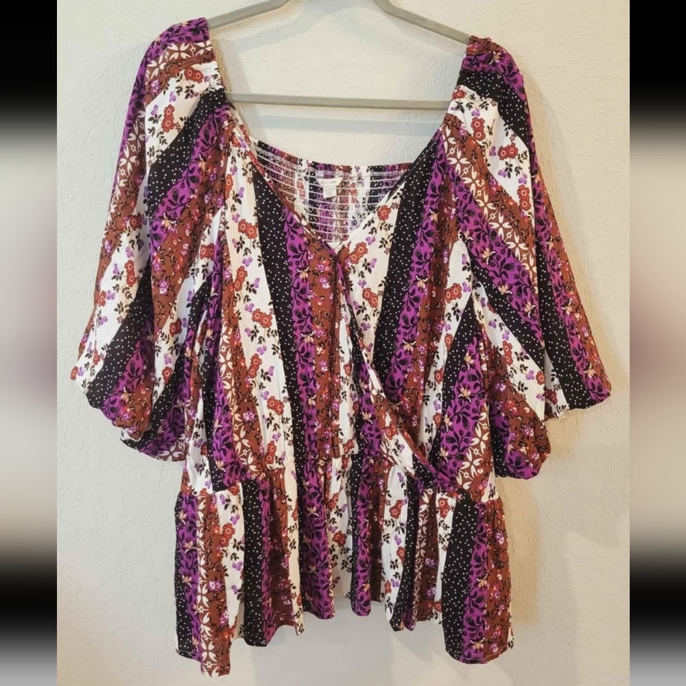 Beautiful Floral Peasant Crossover Blouse - 22/24W